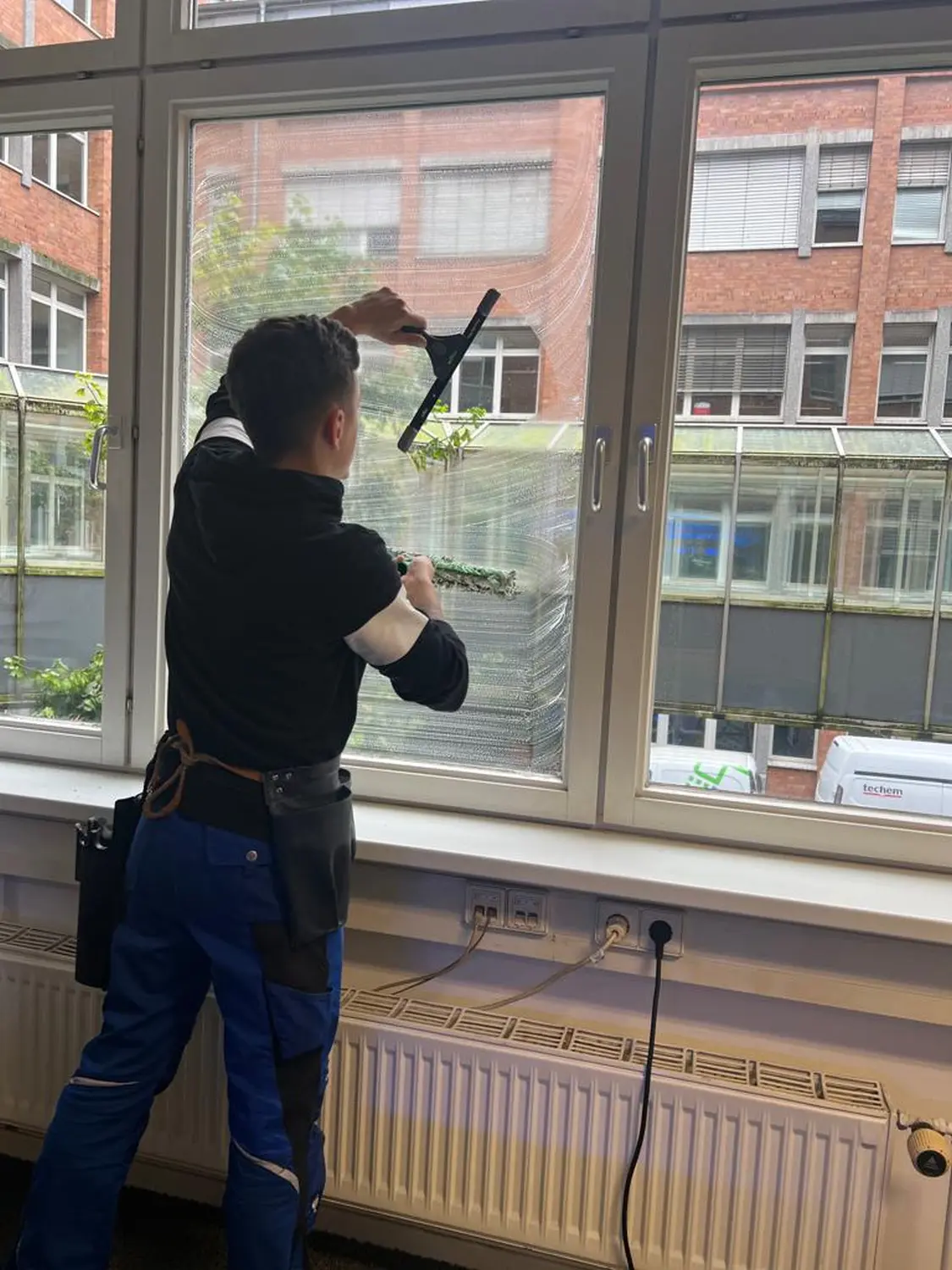 Ihr Fensterputzer in Hamburg ·